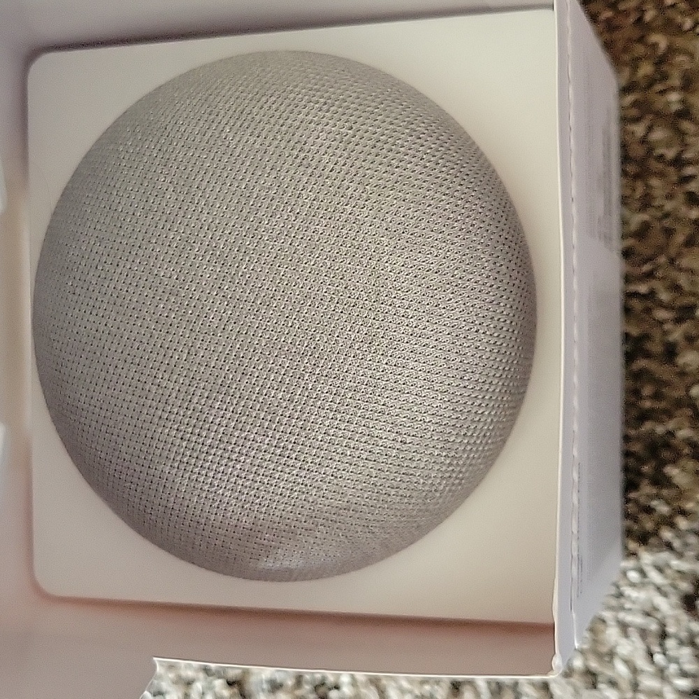 Google Home mini - Picture 2 of 3